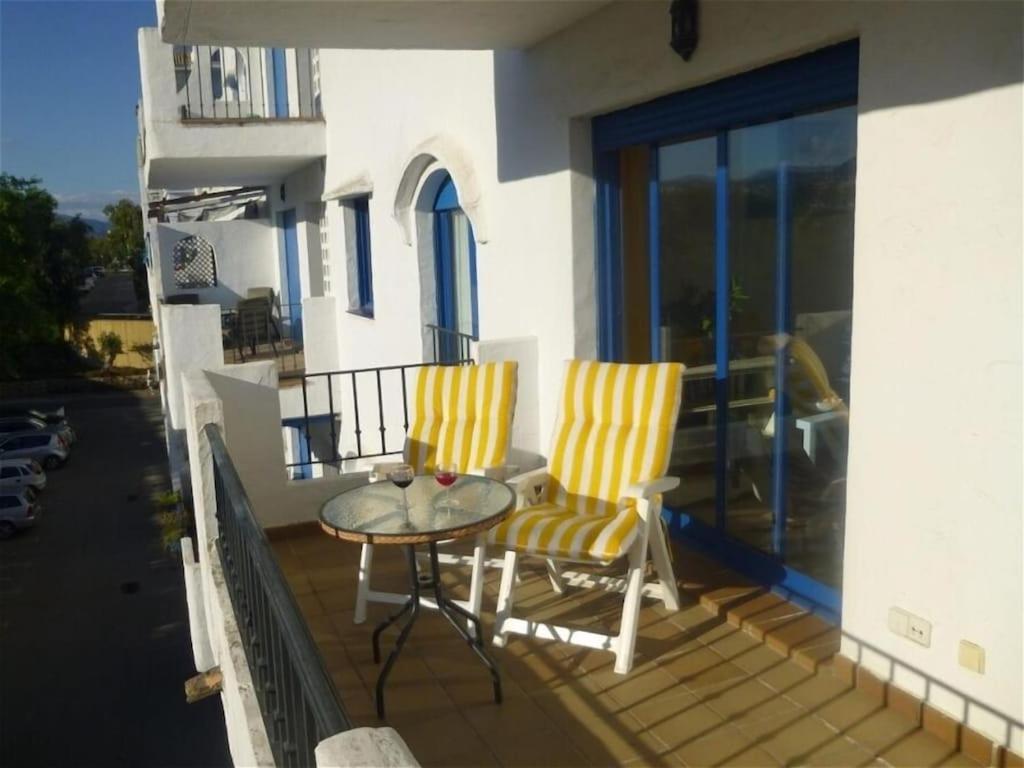 28 Mikonos Playa In Puerto De La Duquesa 2 Bed 2 Bath Apartment Ideally Located To The Beach & Marina Castillo de Sabinillas Dış mekan fotoğraf