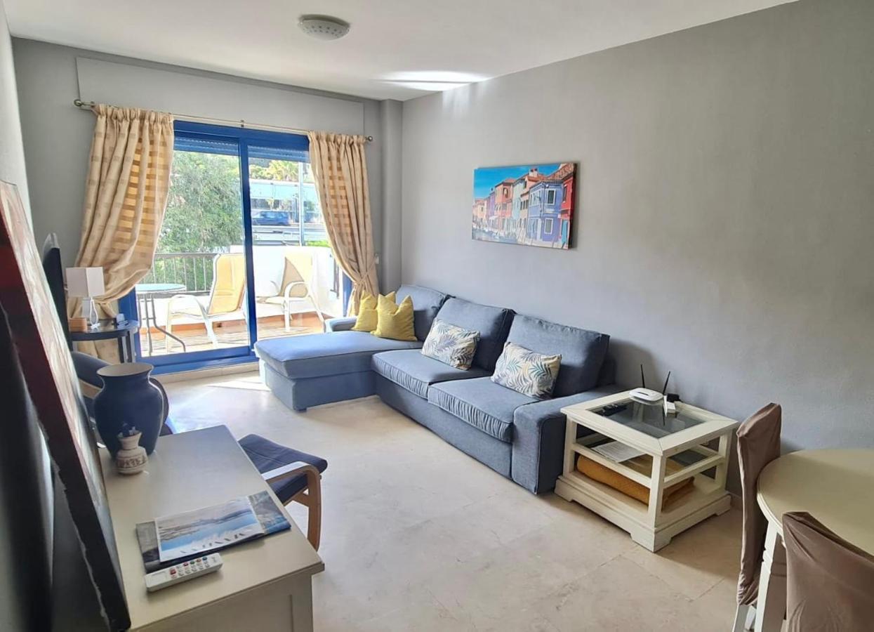 28 Mikonos Playa In Puerto De La Duquesa 2 Bed 2 Bath Apartment Ideally Located To The Beach & Marina Castillo de Sabinillas Dış mekan fotoğraf